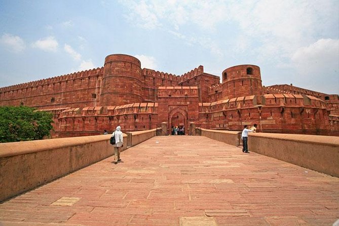 2-Day Tour to Taj Mahal, Agra from Hyderabad with Both Side Commercial Flights - Day 1 in Agra: getting oriented and catching Mehtab Bagh at dusk