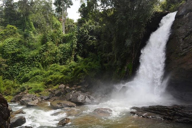3-Day Wayanad Tour from Bangalore - Banasura Sagar Dam and Karlad Lake: Boats, Earth Engineering, and Zip-Line Thrills