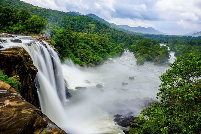 Athirappilly & Vazhachal Waterfalls Private Day Tour from Kochi - Kochi Pickup and the A/C Ride That Sets the Tone