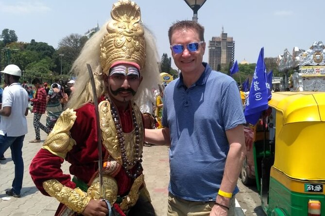 Bangalore city tour with English guide & multi language support - Bull Temple and the Nandi statue: Dravidian-style worship in Basavanagudi