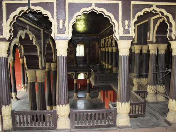 Bangalore: Private Full-Day City Tour w/ Lunch - Bangalore Palace: only the outside view, but still worth it