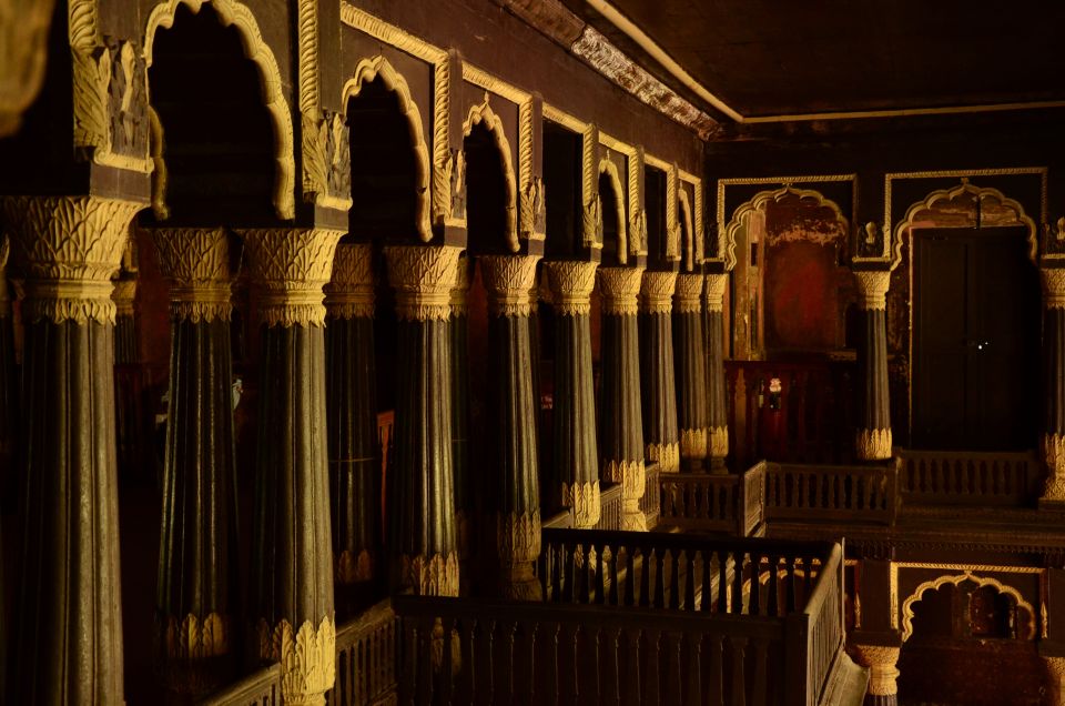Bangalore: Walking Tour of Fort, Palaces, and Market - Old Bangalore in 3 hours: what makes this walk work