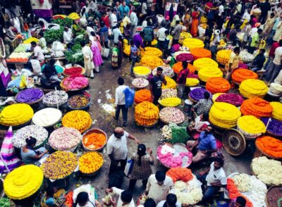 Bangalore: Walking Tour of Fort, Palaces, and Market - Getting started at the State Bank of India on Kempegowda Road