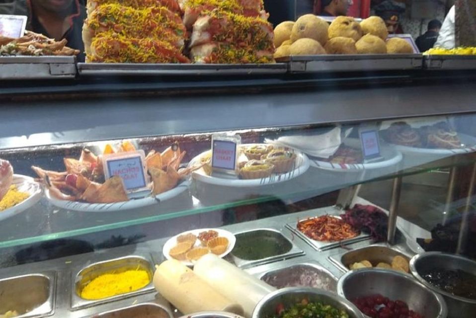 Banglore: Guided Street Food Crawl - V V Puram and Thindi Beedi: where Bangalore snacks live