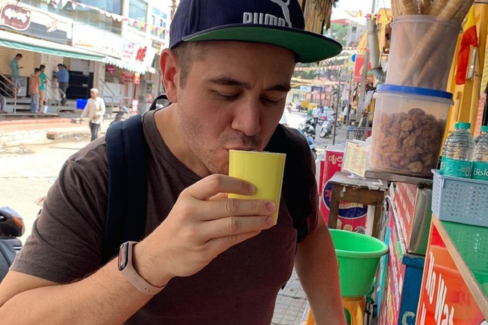 Banglore: Guided Street Food Crawl - Comfort tips: shoes, water timing, and basic shop interiors