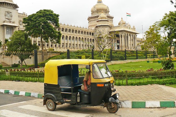 Bengaluru by Tuk Tuk - MG Road Start at Hard Rock Café: The Easy Beginning