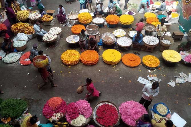 Bengaluru Pete City Market Half-Day Walking Tour - Should you book the Bengaluru Pete City Market tour?