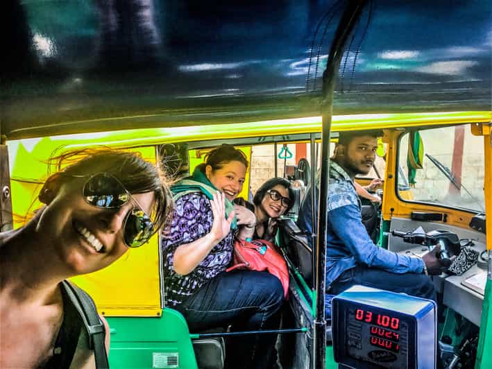Best of Bangalore in a Tuk Tuk - Private Tour for 3 Hours - Brahmins Coffee Bar: Hot Filter Coffee and Proper Snack Territory