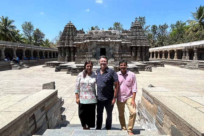 Best of Mysore, UNESCO Somnathpur Temple & Srirangapatna Day Tour - Mysuru Palace: skip hassle, then face the crowd