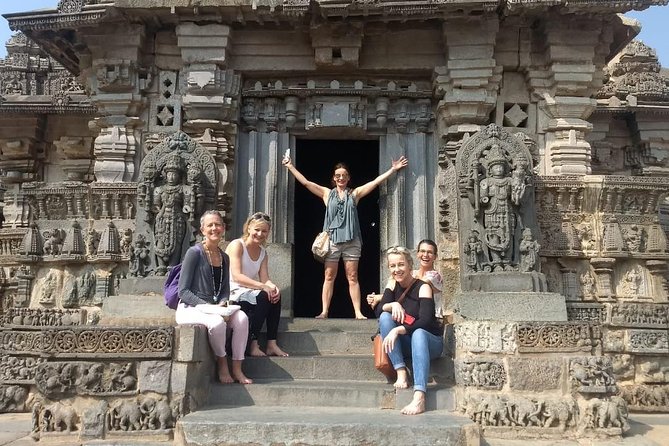 Best of Mysore, UNESCO Somnathpur Temple & Srirangapatna Day Tour - Maddur Tiffanys in Shivapura and a traditional breakfast detour