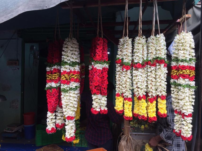 Chennai: Mylapore Walk for an immersive cultural experience - Dress Code and Temple Etiquette: Don’t Let Paper Cuts Ruin the Day