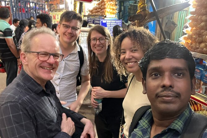 Delicious Food Trail: Explore Sowcarpet Market's Culinary Delight - Meeting at Joonus Sait: Timing, your shoes, and the route