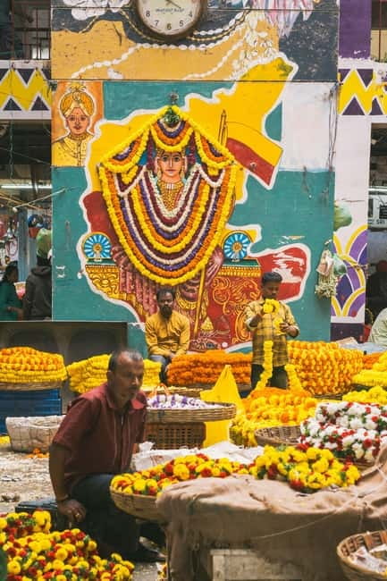 Experience Bangalore - Evening City Walk Tour & Market Visit - Who should book this Bangalore evening city walk