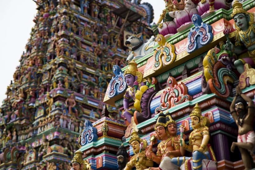 Explore Chennai City: Guided Walking Tour on Foot - Chennai Lighthouse and the Gandhi Statue: views with a purpose
