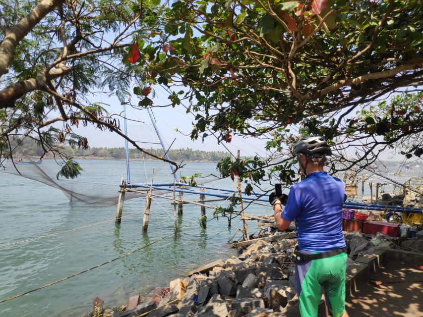 Fort Kochi Heritage Day Cycling Tour - Paradesi Synagogue: learning a layered community story