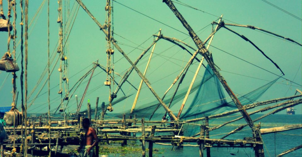 Fort Kochi & Mattanchery 3-Hour Walking Tour - Santa Cruz Basilica: White Walls, Big Paintings, Two Spires