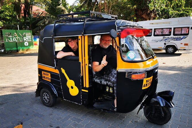 Fort Kochi Tuk-Tuk Sightseeing Tour - Dhobi Khana public laundry: watch daily life, not staged culture