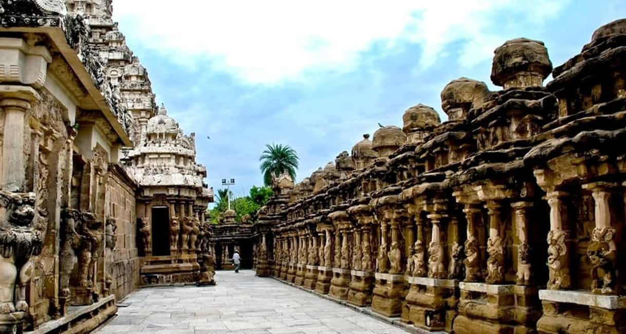 From Chennai: Private Kanchipuram and Mahabalipuram Day Tour - Silk weaving in Kanchipuram: watching craft where the temples live