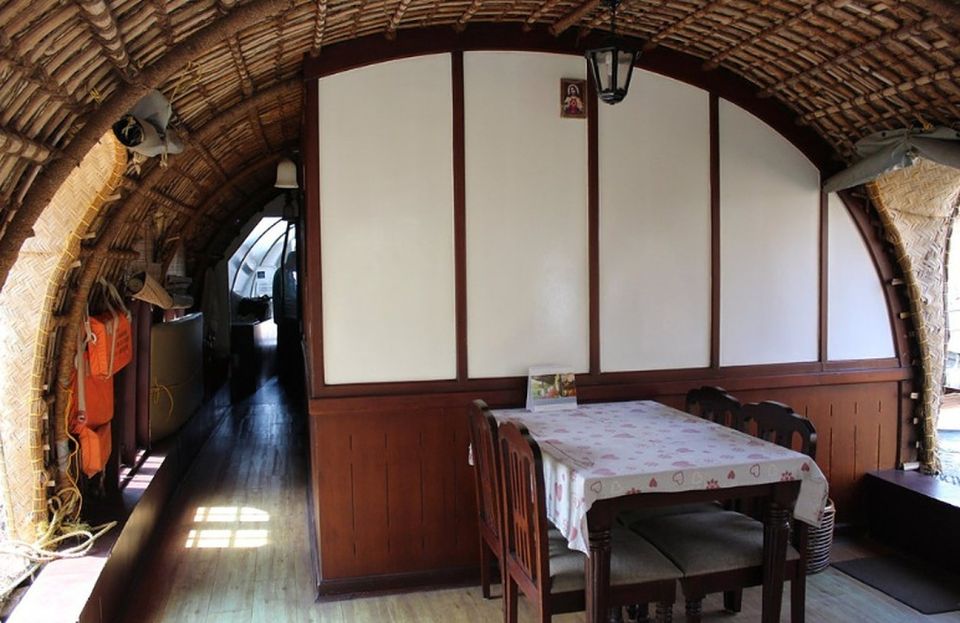 From Kochi: 2-Day 1-Night Alappuzha Private Houseboat Cruise - Who this cruise suits best (and who should skip it)