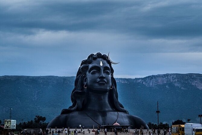 Isha Yoga Centre - Coimbatore - Dhyanalinga Temple and silent meditation under the dome