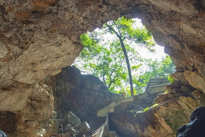 Jindhagada Trek - Caves and Rock Formations: Slow Steps, Real Mountain Feel
