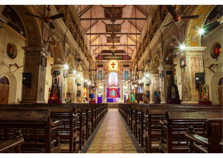 Kochi: Jewish Town Guided Walking Experience - Royal Mattancherry Palace: fast context, strong visual payoff