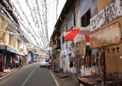 Kochi: Local Street Food Guided Walking Tour with Tastings - More than six tastings: what you’ll likely eat and why it works