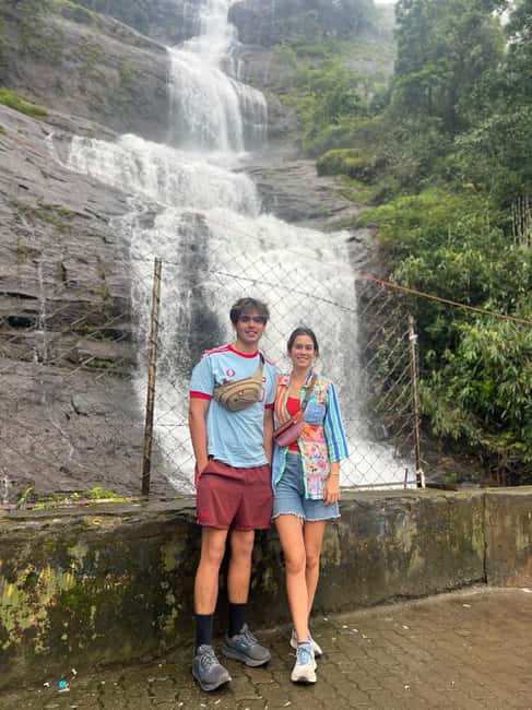 Kochi to Munnar: Eravikulam, lockhart & Waterfalls day tour - A traditional Kerala lunch that keeps the day enjoyable