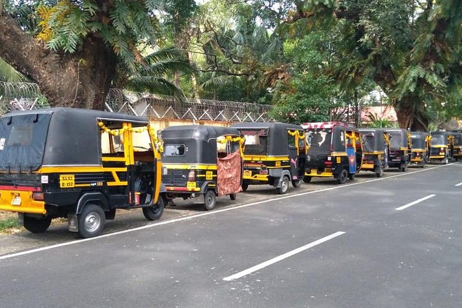 LITTLE KOCHI TUK-TUK TOURS With Pickup from Cruise Ships - Stop 3: Dutch Cemetery for atmosphere and colonial-era context