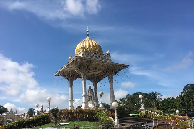 Mysuru Through its Markets - Arun Fine Arts: inlay work you can actually see up close