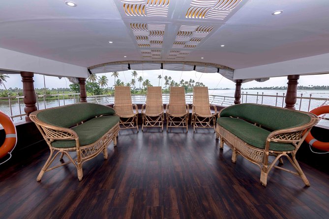 Private 3 Bedroom Luxury Houseboat Trip in Alleppy Backwaters - Kalloorkad St. Mary’s Basilica: a quick cultural stop before the slow cruise