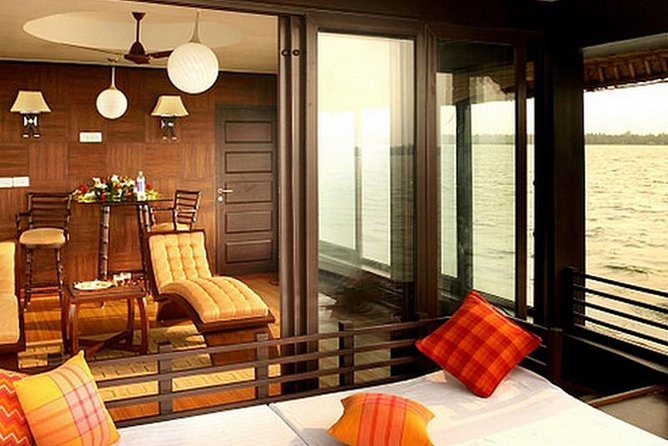 Private Full-Day Kerala Backwaters Houseboat Tour With Lunch & Pickup From Kochi - Quick hits before you go