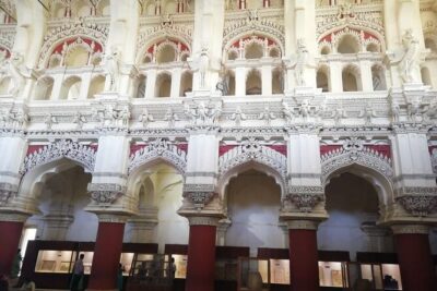 Private tour of Madurai city with guide for a cultural immersion - Thirumalai Nayakar Mahal: a 1636 palace stop that balances the day