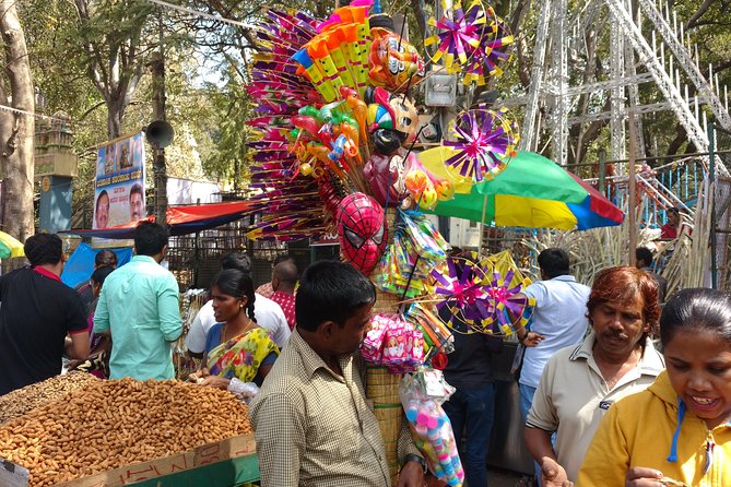 Sacred Bull walking tour in Bangalore with guide - Dodda Ganapathi: seeing Ganesha as a 18-foot monolith