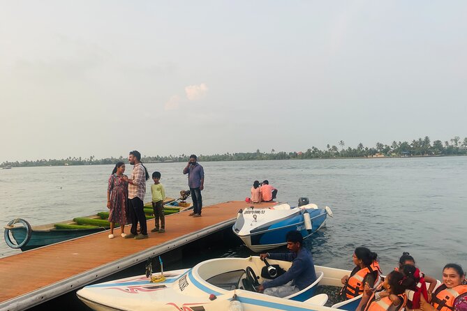 Shikara Boat Tour Alleppey Backwater Fantastic Boat Cruise - A shikara cruise beats the big-boat idea