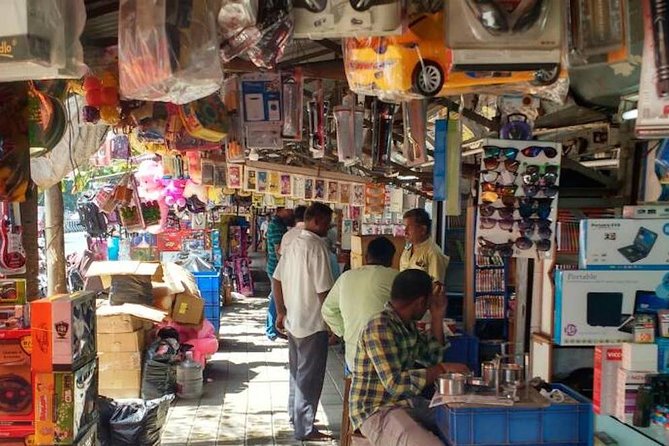 Shopping and Bazaar trail in Chennai - Burma Bazaar: leather market shopping without the scramble