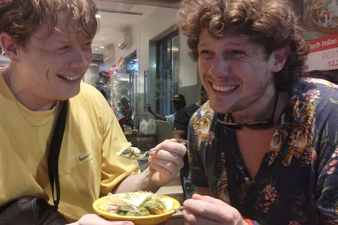Sowcarpet Street Food Walking Tour in Chennai with guide - Shree Vada Pav: a Maharashtra favorite in Chennai street style