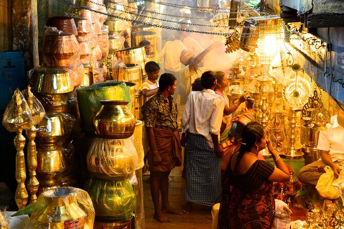 Spiritual Trails of Old Town Madurai (2 Hours Guided Walking Tour) - Why the Meenakshi Amman Temple stop hits differently