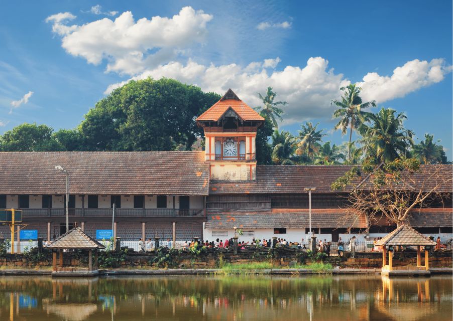 Spiritual Walk Tour Trivandrum (Guided Walking Experience) - What the Guide Brings: Storytelling, Access, and Question Time