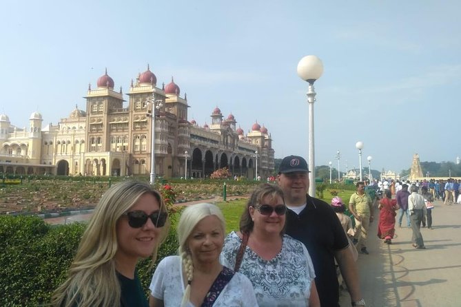 Story of Mysore Silk tour from Bangalore to experience Silk Weaving & Palace - Devraja Market (M D TOUSEEF VEGETABLES): The Senses Stop