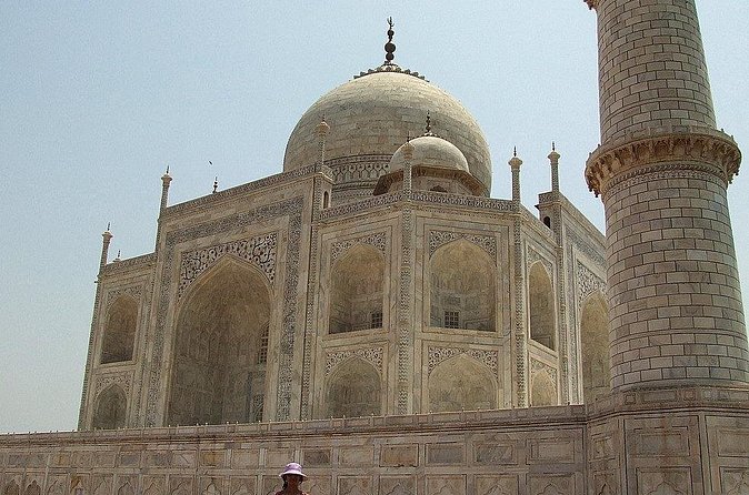Taj Mahal sunrise and Agra Overnight Tour from Bangalore - Value for money: does this $50 tour make sense?