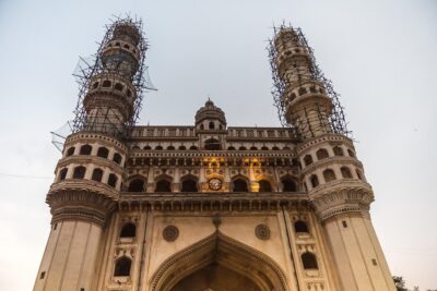 The City of Pearls Walking Tour - Starting in the Right Place: Charminar Junction to Chowmahalla