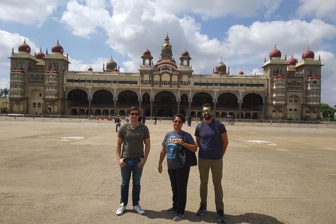 Treasures of Mysuru - day tour - Getting going: 6:30 am pickup at Hard Rock Cafe